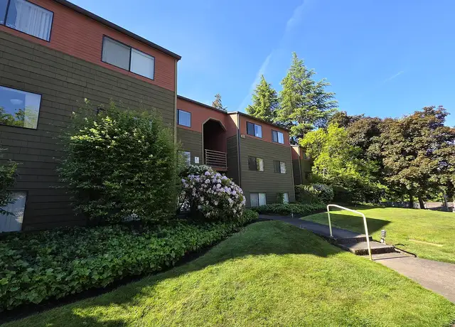 Photo of 10500 SE 26th Ave, Portland, OR 97222