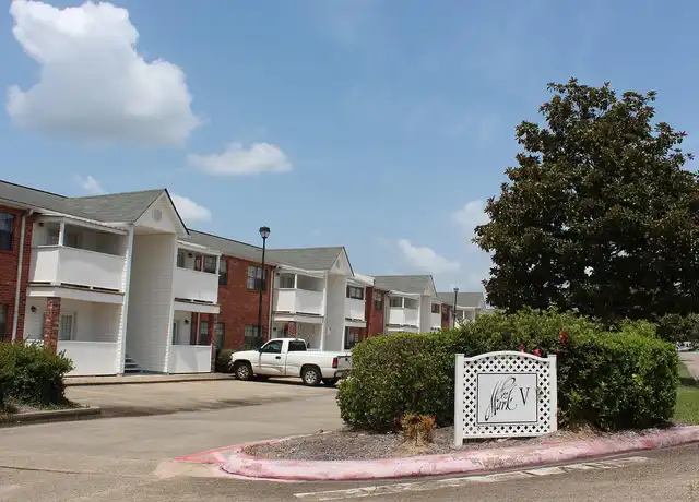 Property at Mark V Apartments - 201 Blue Gable Rd, Hattiesburg, MS, 39401, 1-2 bed, 1-2.5 bath, [object Object]