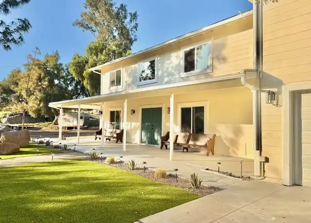 Property at 32050 De Portola Rd, Hemet, CA, 92543, 8 beds, 5 baths, [object Object]