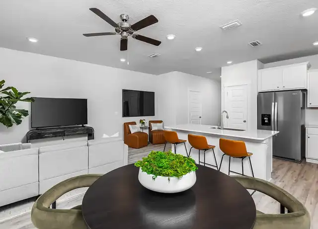 Property at Pless Landing - 300 Gibbs Rd, Pensacola, FL, 32507, 3 beds, 2.5 baths, [object Object]