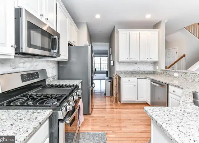 Property at 2923 Hunters Glen Way, Fairfax, VA, 22031, 3 beds, 2.5 baths, [object Object]