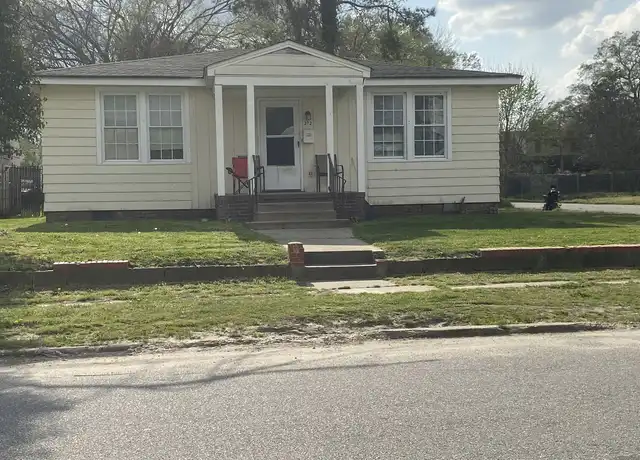 Property at 302 Elm St, Petersburg, VA, 23803, 3 beds, 1 bath, [object Object]