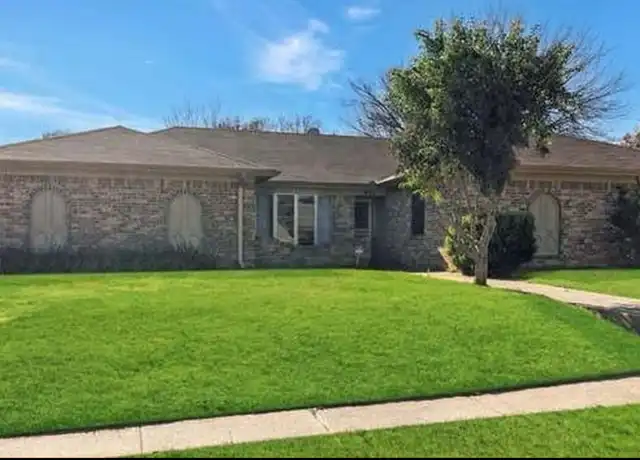 Property at 901 Forest Trail Ct, Euless, TX, 76039, 3 beds, 2 baths, [object Object]