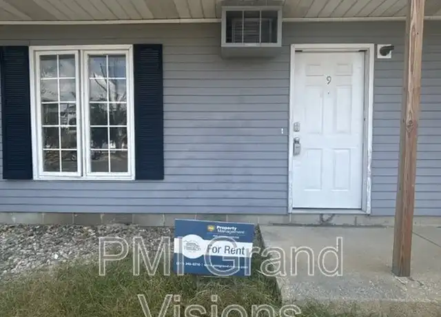 Property at 1305 18th St Unit 9, Charleston, IL, 61920, 2 beds, 1 bath, [object Object]