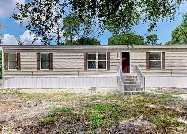 Property at 720 Riviera Ave, Clewiston, FL, 33440, 3 beds, 2 baths, [object Object]