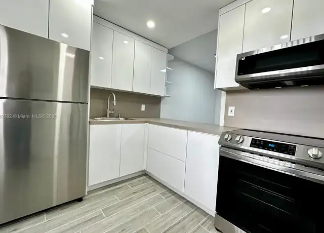 Property at 301 NW 177th St #212, Miami, FL, 33169, 2 beds, 1 bath, [object Object]