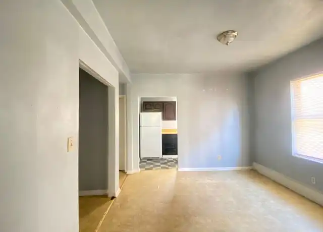 Property at 11 Patton Ave NE Unit Lower, Roanoke, VA, 24016, 2 beds, 1 bath, [object Object]