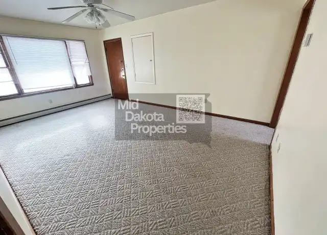 Property at 614 E 11th Ave Unit 4, Mitchell, SD, 57301, 2 beds, 1 bath, [object Object]