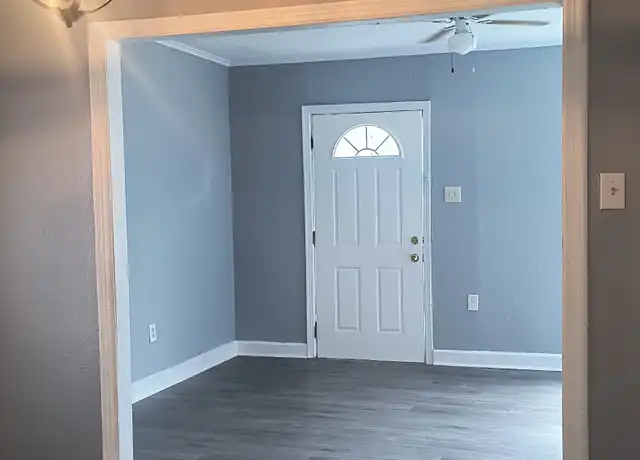 Property at 3007 S Poplar St, Pine Bluff, AR, 71603, 2 beds, 1 bath, [object Object]