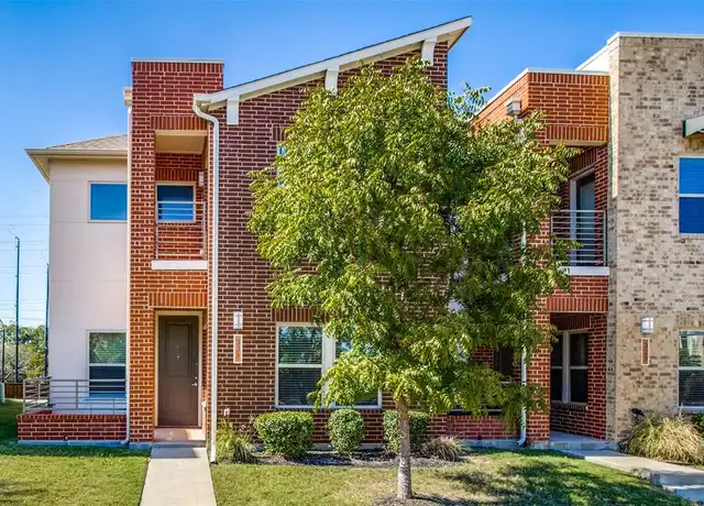 Property at 331 Tonga St, Dallas, TX, 75203, 3 beds, 3 baths, [object Object]