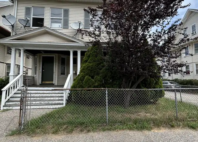 Property at 896 Howard Ave Unit 3, Bridgeport, CT, 06605, 3 beds, 1 bath, [object Object]