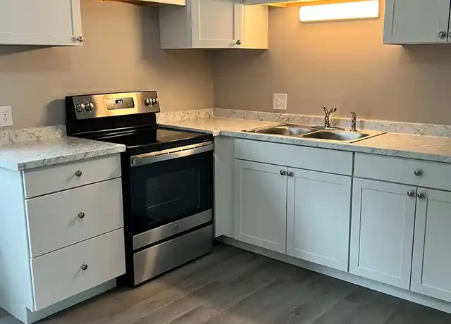 Property at 15 Hemlock St Unit 15A, Bangor, ME, 04401, 2 beds, 1 bath, [object Object]