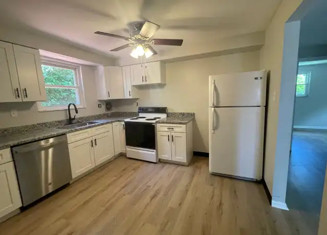 Property at 112 Woodlawn Ave Apt 1, Pittsburgh, PA, 15202, 3 beds, 1 bath, [object Object]