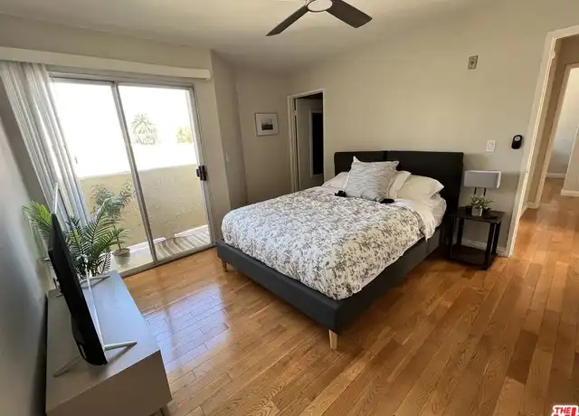Property at 833 S Orange Grove Ave #6, Los Angeles, CA, 90036, 2 beds, 2 baths, [object Object]