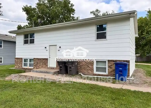 Property at 917 Maury St, Des Moines, IA, 50309, 2 beds, 1 bath, [object Object]