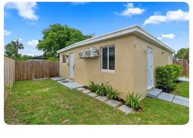 Property at 529 NW 15th Way Unit 2, Fort Lauderdale, FL, 33311, 1 bed, 1 bath, [object Object]