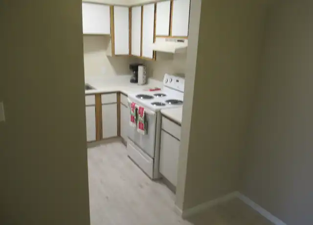 Property at 500 Bowie Dr Unit 114, Dayton, OH, 45417, 2 beds, 1 bath, [object Object]