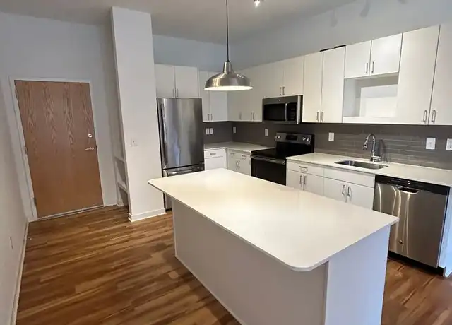 Property at Blackstone Union - 401 S 41st St, Omaha, NE, 68131, 0-2 beds, 1-2 bath, [object Object]