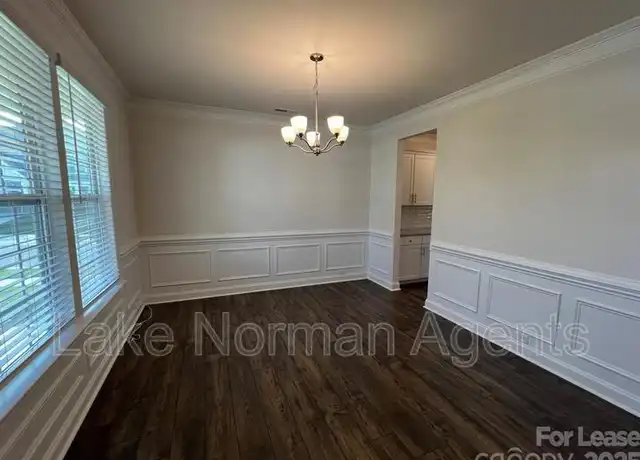 Property at 196 Longleaf Dr, Mooresville, NC, 28117, 4 beds, 3 baths, [object Object]
