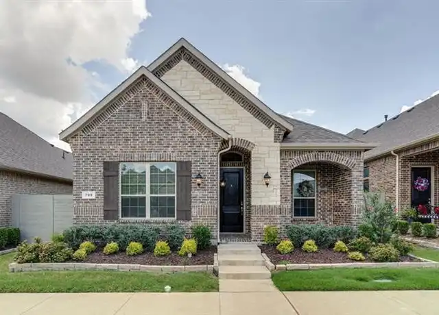 Property at 709 10th St, Argyle, TX, 76226, 3 beds, 2 baths, [object Object]