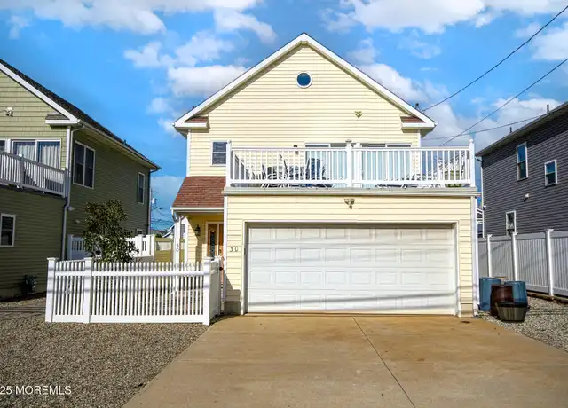 Property at 30 Stockton Ave, Seaside Park, NJ, 08752, 5 beds, 3 baths, [object Object]