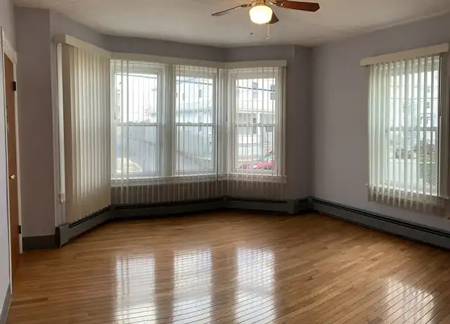 Property at 110 Capital St Unit 1, Pawtucket, RI, 02860, 2 beds, 1 bath, [object Object]