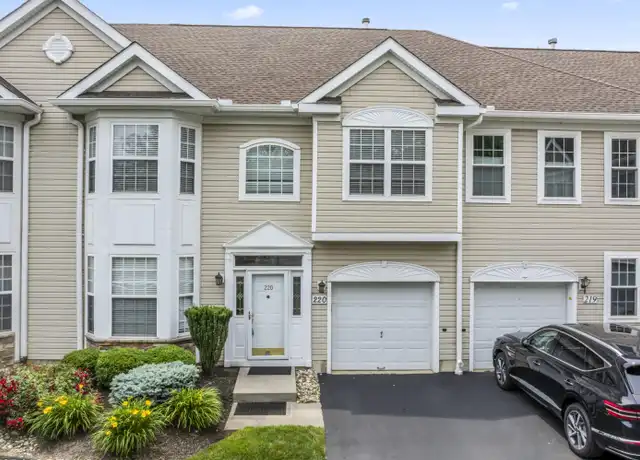 Property at 220 Shinnecock Dr, Manalapan, NJ, 07726, 3 beds, 2.5 baths, [object Object]