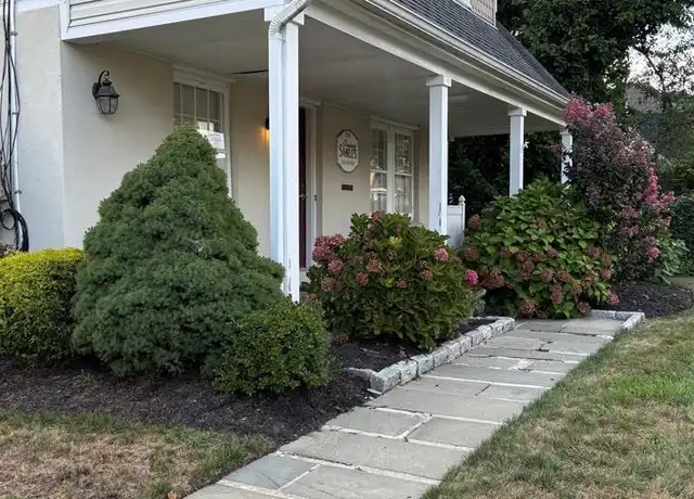 Property at 121 Elm Ave Unit 2, Hackensack, NJ, 07601, 3 beds, 1 bath, [object Object]