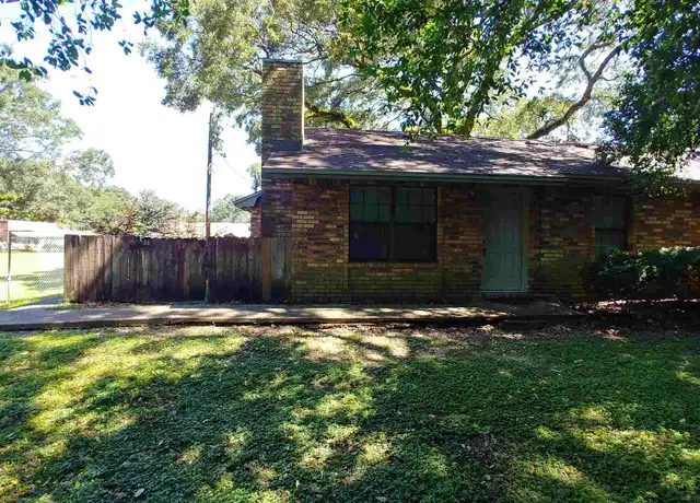 Property at 1440 N 61st Ave, Pensacola, FL, 32506, 2 beds, 2 baths, [object Object]