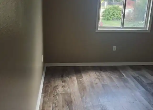 Property at 12 Lakeview Dr, Camdenton, MO, 65020, 2 beds, 1 bath, [object Object]
