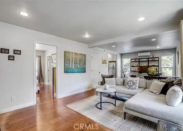Property at 1301 S Hudson Ave, Los Angeles, CA, 90019, 5 beds, 2 baths, [object Object]