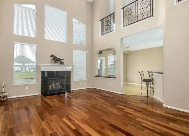 Property at 11215 Burmese Ln, Sugar Land, TX, 77478, 5 beds, 3.5 baths, [object Object]