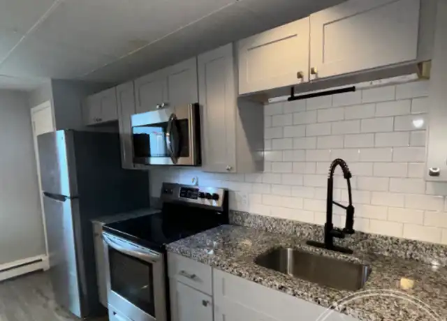 Property at 1975 County St Unit 4, Dighton, MA, 02715, 2 beds, 1 bath, [object Object]