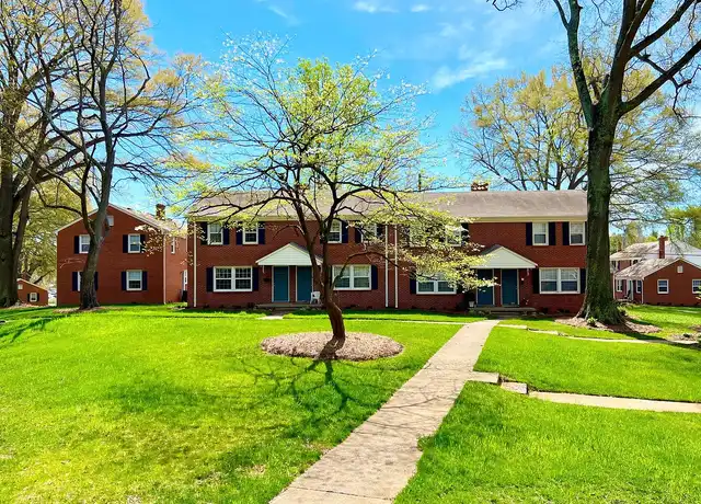 Property at Latham Park Manor - 1000 Hill St, Greensboro, NC, 27408, 1 bed, 1 bath, Contact for Price