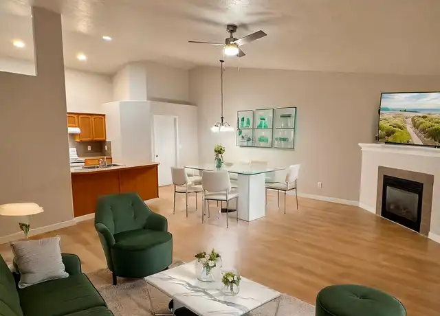 Property at 3815 E 58th Ln Unit 3815, Spokane, WA, 99223, 3 beds, 2 baths, [object Object]