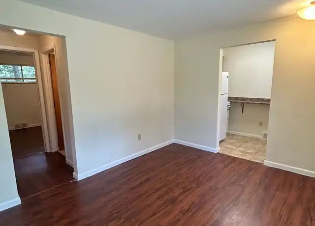 Property at 114 McLaughlin Rd Unit A, Coraopolis, PA, 15108, 1 bed, 1 bath, [object Object]