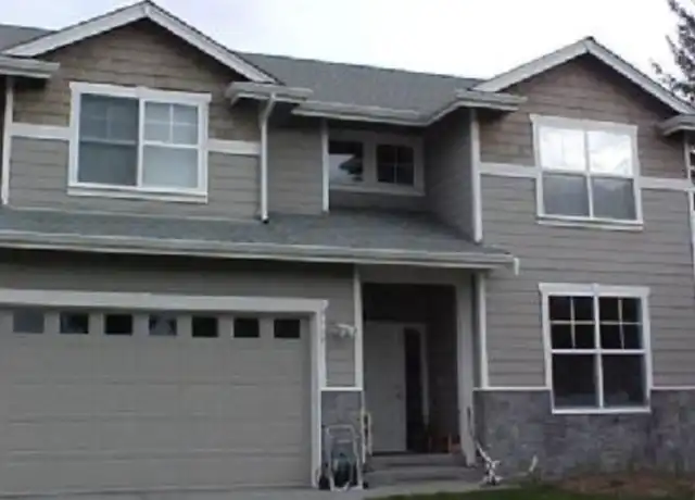 Property at 2117 NE 24th St, Renton, WA, 98056, 5 beds, 2.5 baths, [object Object]
