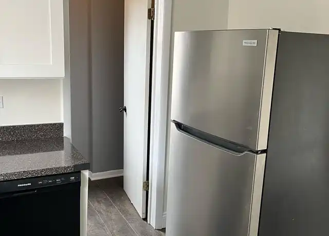 Property at 4153 S Berkeley Ave Unit 1S, Chicago, IL, 60653, 4 beds, 1 bath, [object Object]