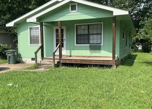 Property at 3415 4th Ave, Chattanooga, TN, 37407, 3 beds, 2 baths, [object Object]