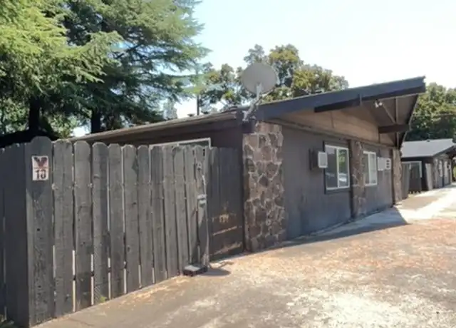 Property at 1139 Morrow Rd Unit 10, Medford, OR, 97504, 1 bed, 1 bath, [object Object]