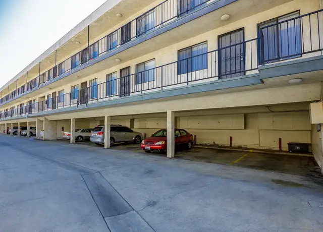Photo of 13616 Cerise Ave, Hawthorne, CA 90250