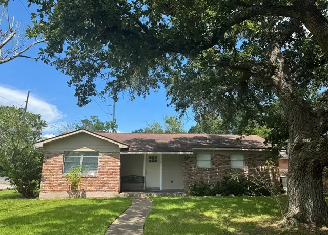 Property at 1319 Lyric Ln, La Marque, TX, 77568, 3 beds, 2 baths, [object Object]