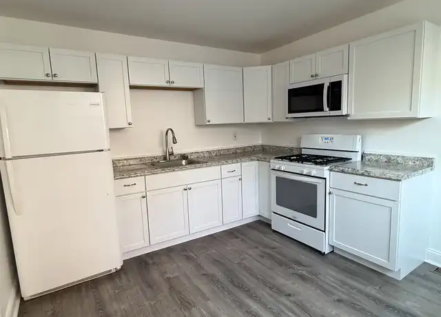 Property at 10 Cedar St, Wilmington, DE, 19805, 3 beds, 1 bath, [object Object]