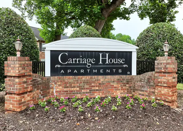 Photo of 1220 Carriage House Ln, Gastonia, NC 28054