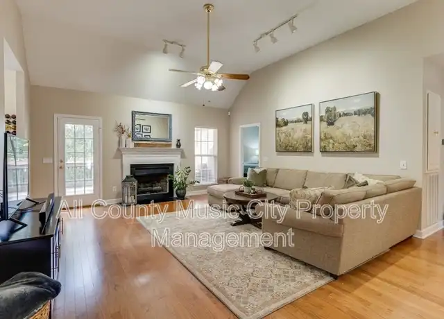 Property at 5108 Vineyard Pt, Hermitage, TN, 37076, 3 beds, 2 baths, [object Object]
