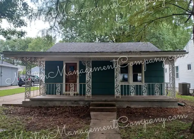 Property at 1618 S Sneed Ave, Sedalia, MO, 65301, 2 beds, 2 baths, [object Object]