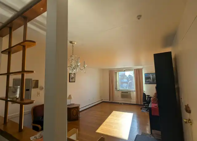 Property at 190 Mount Auburn St Unit 3-2, Watertown, MA, 02472, 2 beds, 1 bath, [object Object]