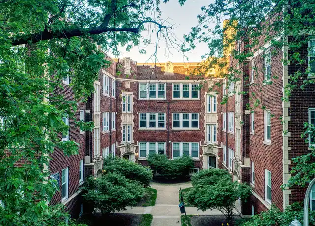Property at 1063 W Glenlake Ave Unit 1S, Chicago, IL, 60660, 1 bed, 1 bath, [object Object]