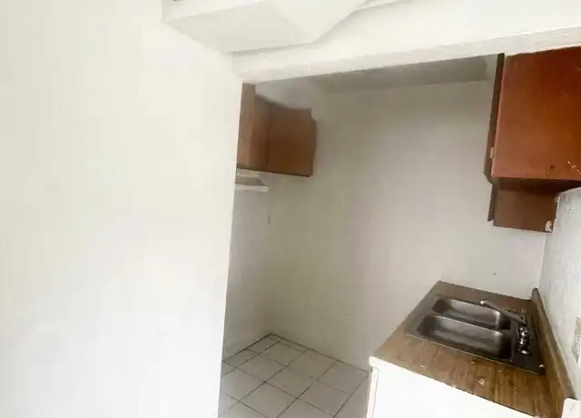 Property at 15111 Greenfield Rd, Detroit, MI, 48227, 1 bed, 1 bath, [object Object]