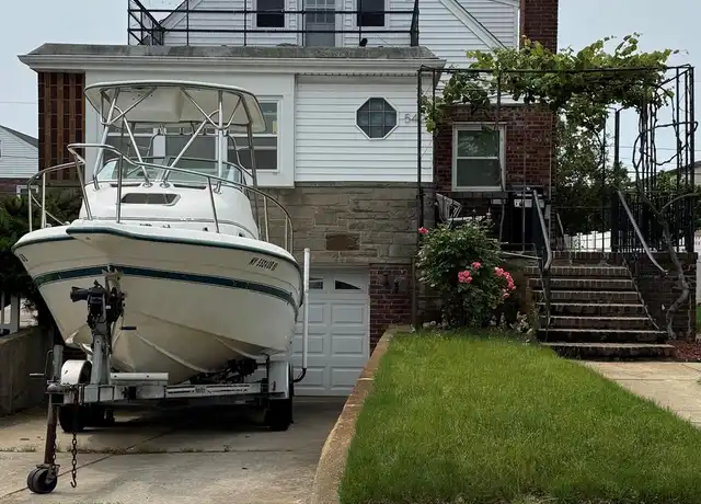 Property at 542 W Park Ave, Long Beach, NY, 11561, 1 bed, 1 bath, [object Object]